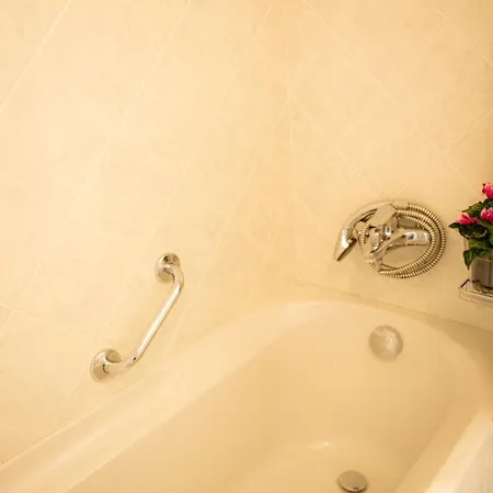 Delia Apartment