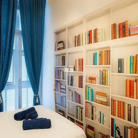 Delia Apartment