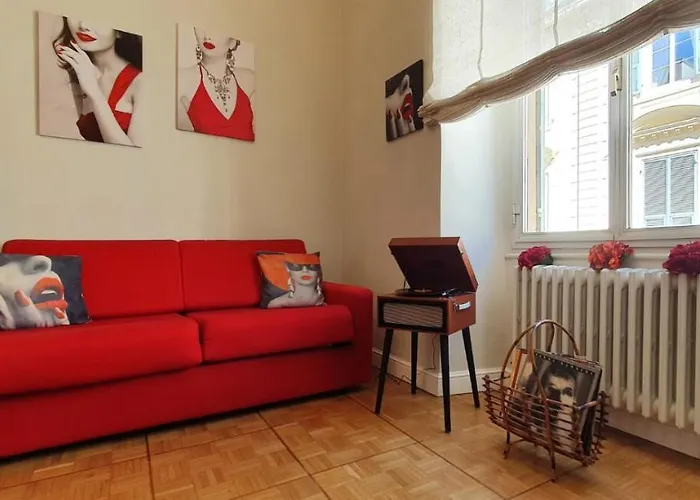 Апартаменты Delia